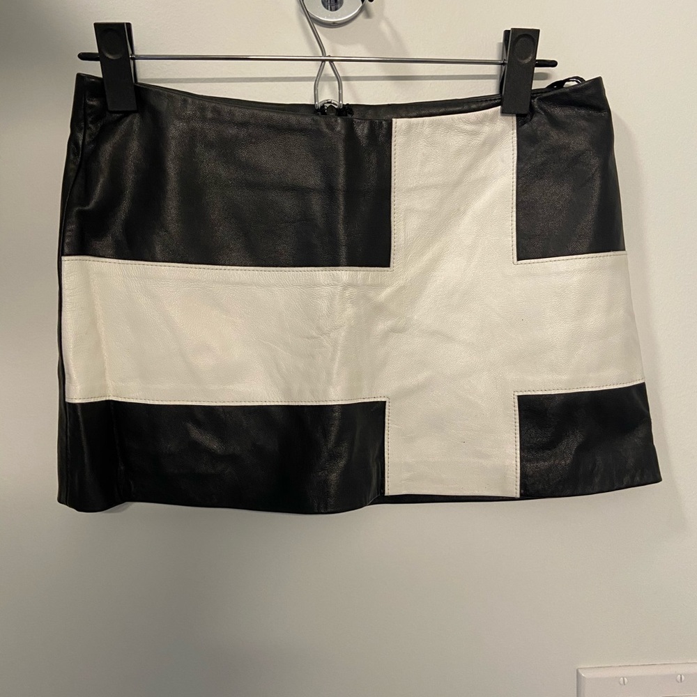 Leather black and white skirt